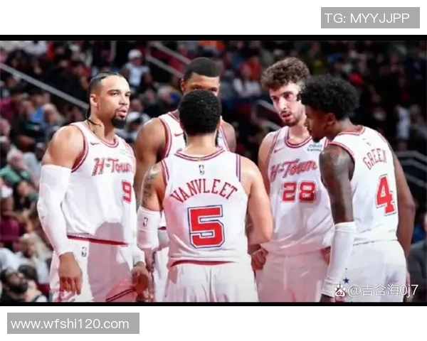 2020年火箭队与爵士队激战回顾：一场精彩的季后赛对决与球星表现分析